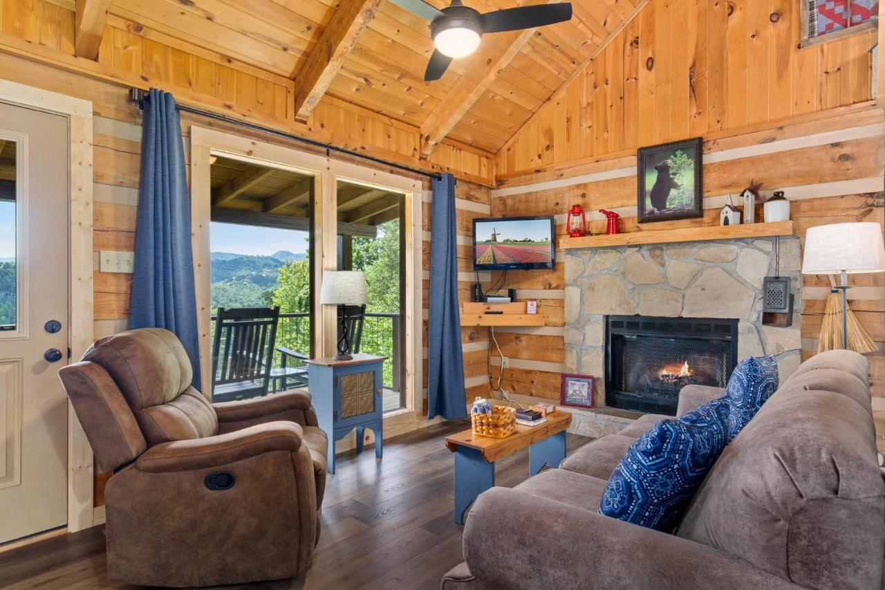 Nestled Inn McCookville Екстериор снимка
