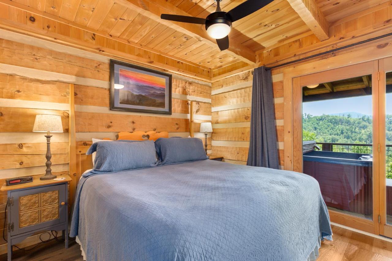 Nestled Inn McCookville Екстериор снимка